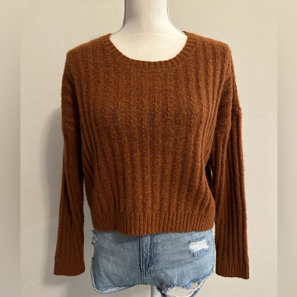 Brown/Auburn Long Sleeve Sweater Ribbed Size Small
